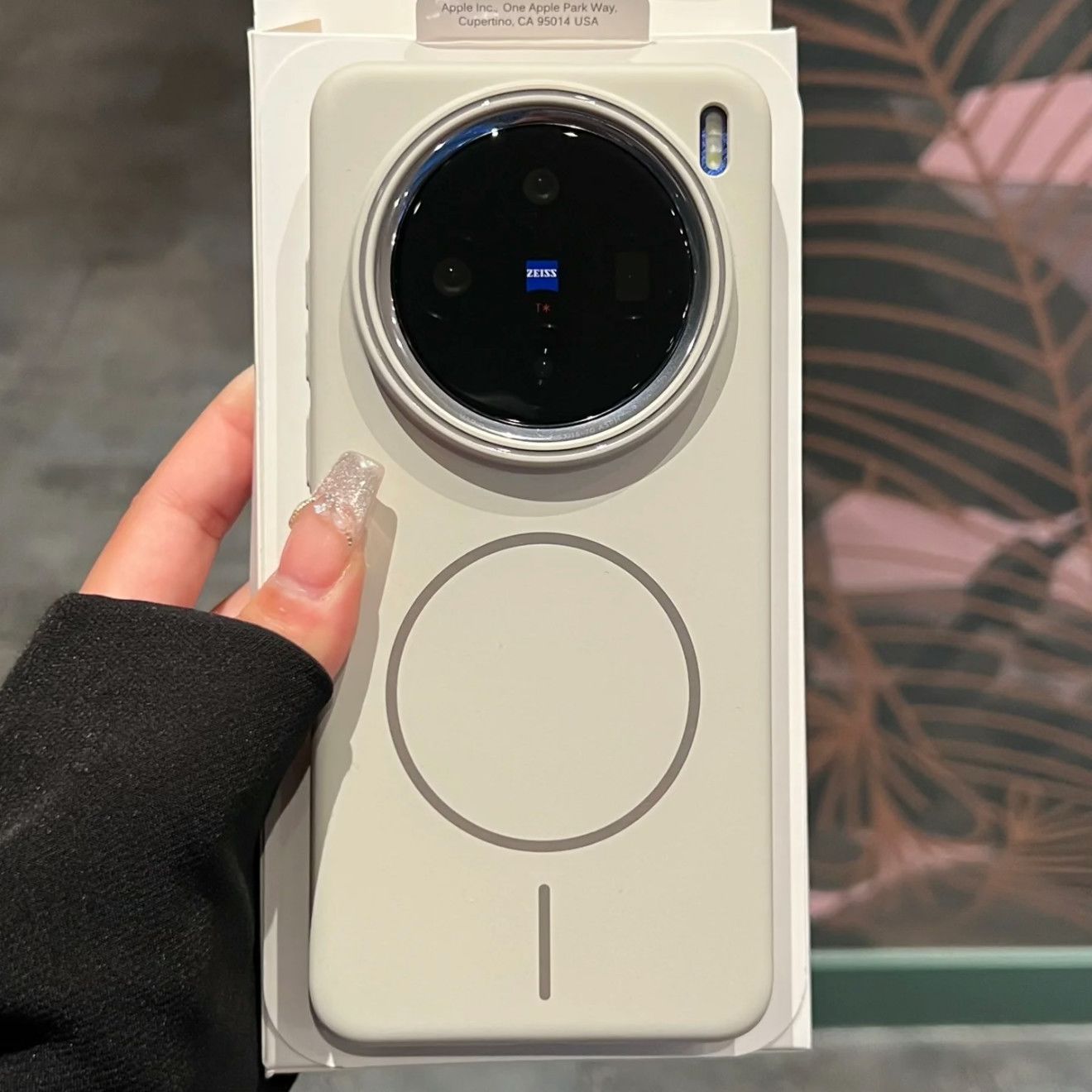Custodia Magnetica Opaca Sotti - Vivo X200 recensione e prezzo