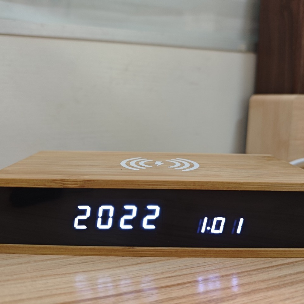 Orologio Digitale Multifunzion - Office Table Accessories Unique recensione e prezzo